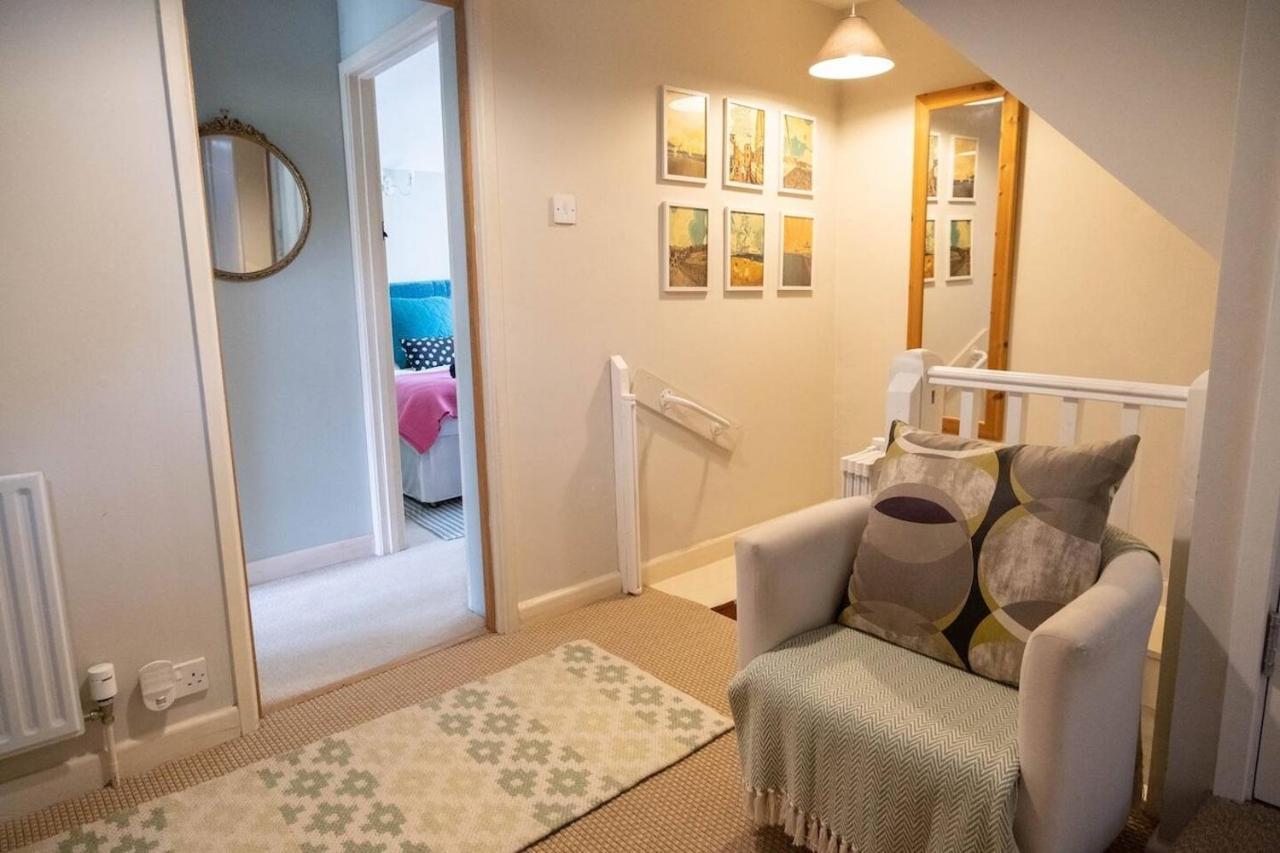 Lovely Property In The Heart Of Somerset, Sleeps 9 Shepton Mallet Bagian luar foto
